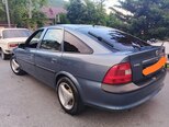 Opel Vectra-4