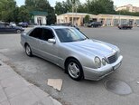 Mercedes E 270-4
