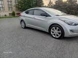 Hyundai Elantra-2