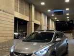 Hyundai Elantra-1