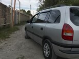 Opel Zafira-4