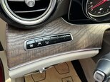 Mercedes E 300 4MATIC-10