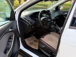 Ford Focus-10