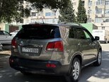 Kia Sorento-11
