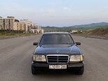 Mercedes 250 D-1