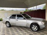 Mercedes 220 E-8