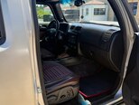 Hummer H3-4