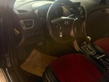 Hyundai Elantra-4