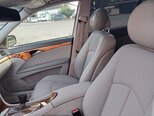 Mercedes E 220-21