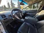 Toyota Prius V-2