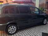 Opel Zafira-2