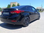 Hyundai Elantra-3