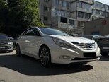 Hyundai Sonata-2