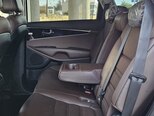 Kia Sorento-12