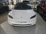 Tesla Model 3-1