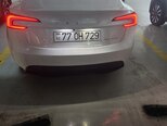 Tesla Model 3-10