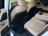 Lexus ES 300h-16
