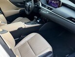 Lexus ES 300h-17