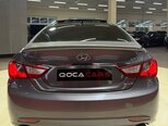 Hyundai Sonata-13