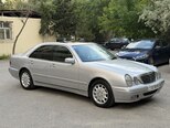Mercedes E 270-2