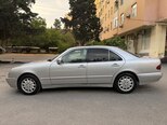 Mercedes E 270-7