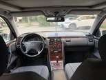 Mercedes E 270-13
