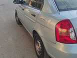 Hyundai Accent-4