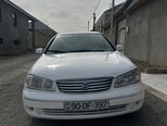 Nissan Sunny-1