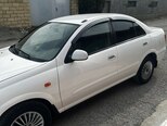 Nissan Sunny-3