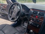 Mercedes E 240-8