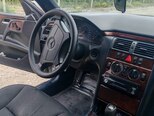 Mercedes E 240-9