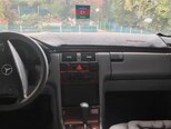 Mercedes E 220-8