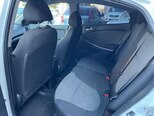 Hyundai Accent-10