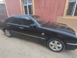 Mercedes E 240-5