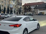 Hyundai Elantra-7