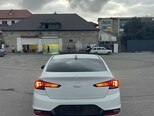 Hyundai Elantra-6
