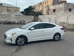 Hyundai Elantra-2