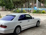 Mercedes E 290-4