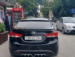 Hyundai Elantra-3