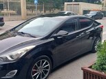 Hyundai Elantra-4