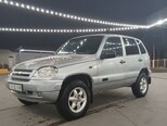 Chevrolet Niva-1