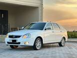 LADA (VAZ) Priora-1