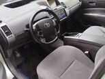 Toyota Prius-7