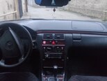 Mercedes E 240-6