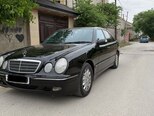 Mercedes E 270-6