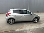 Hyundai i20-4