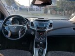 Hyundai Elantra-9