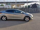 Hyundai Elantra-6