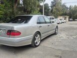 Mercedes E 240-3