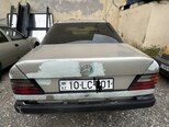 Mercedes 200 D-5